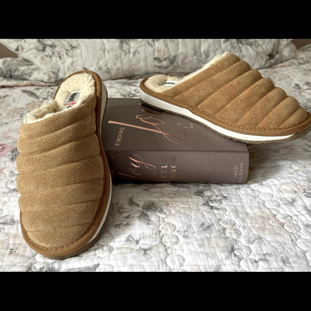 Minnetonka Slippers in Tan